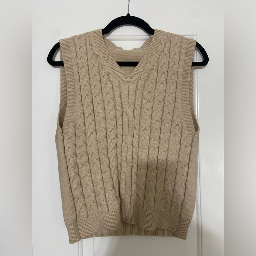 Vest sweater
